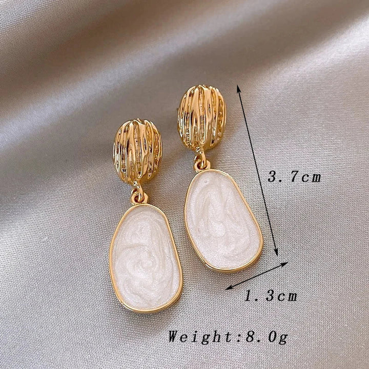 עגילי וינטג' בצורת ביצה עם אמייל תלויים